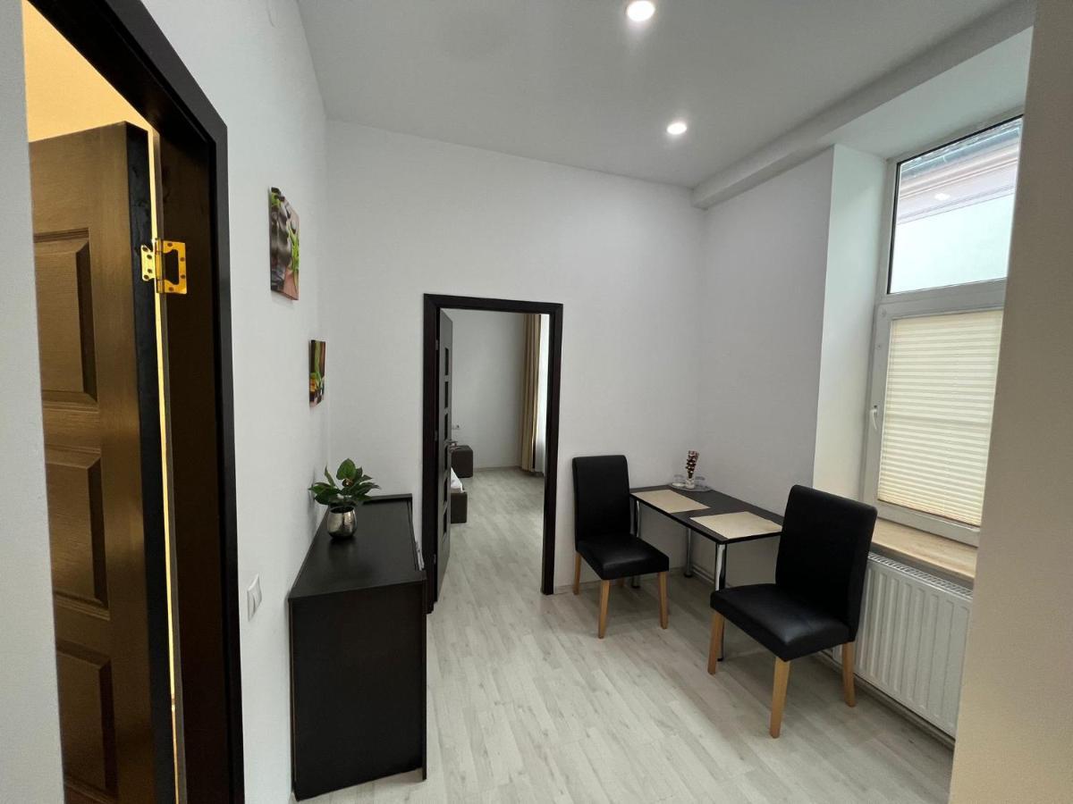 Apartament Teodora Sibiu Apartment Bagian luar foto
